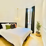 Newly Renovated Apartment With Balcony, Ac, Fiber Internet