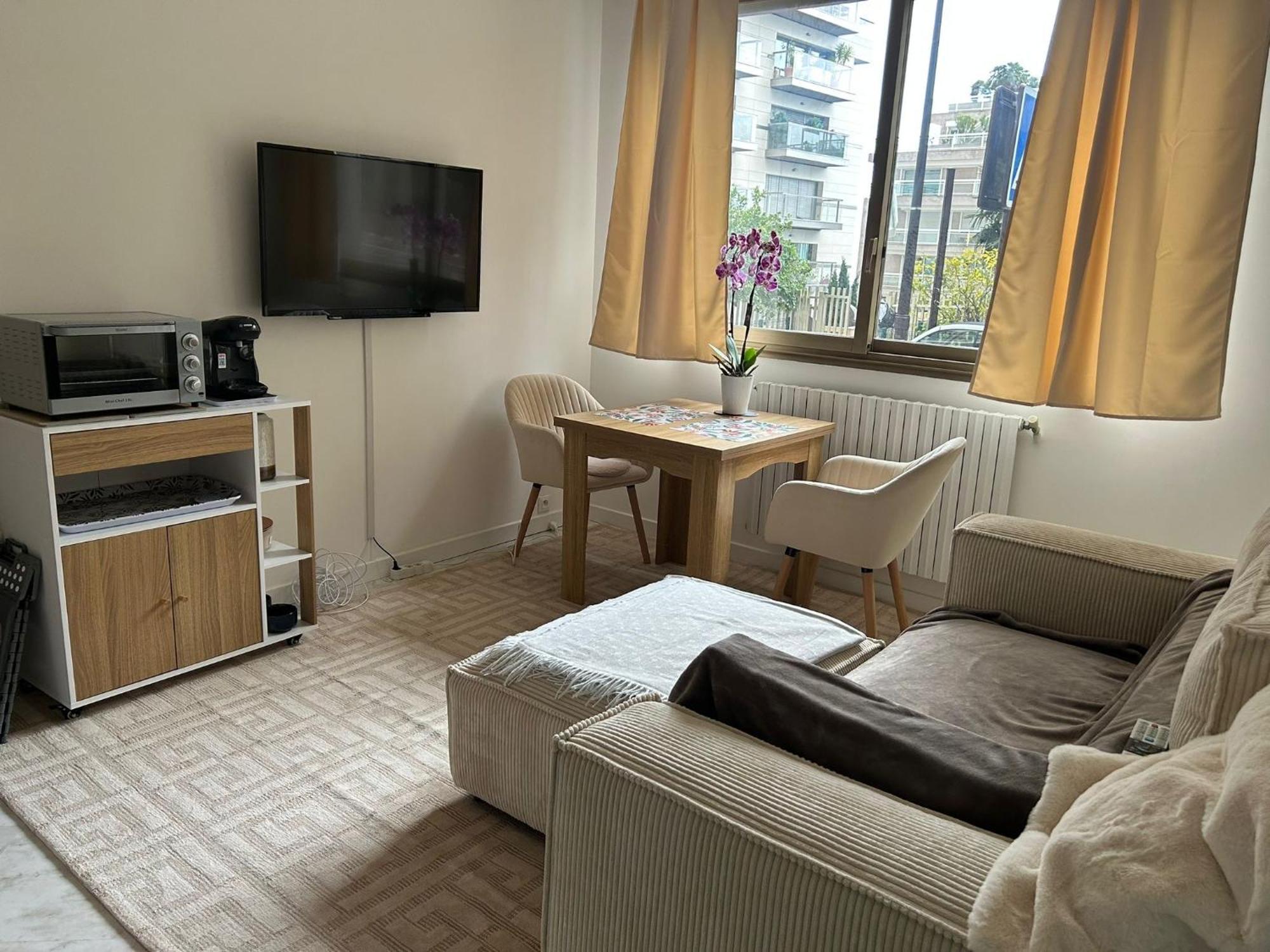 Apparemment - Jardin Exotique - 45 Metres Carres Apartamento