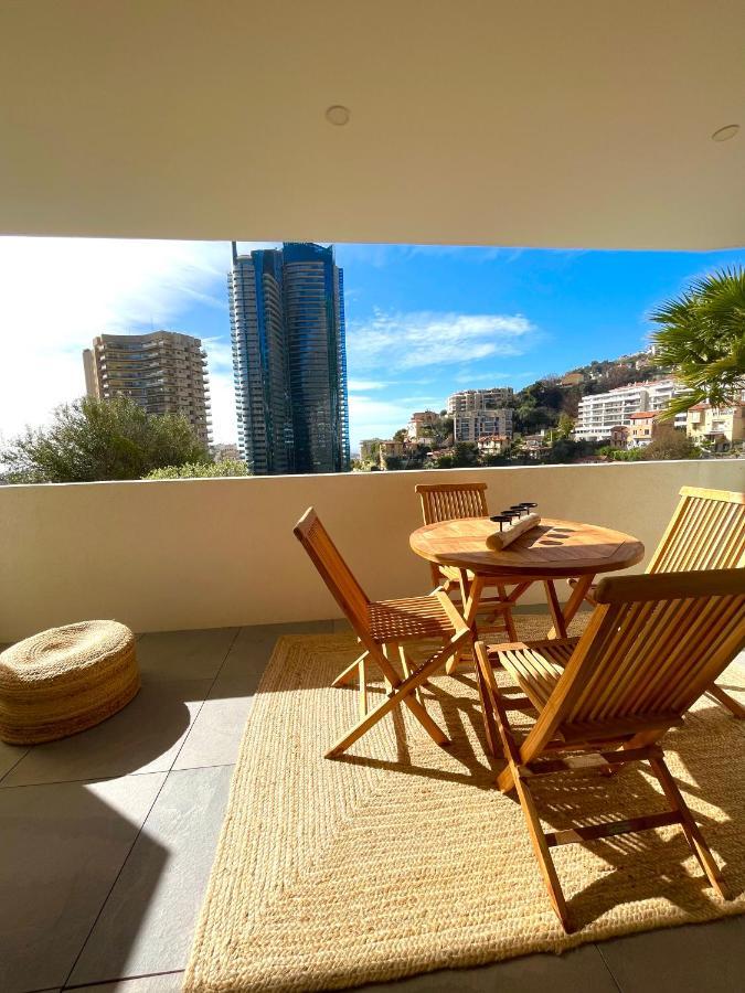 Апартаменты Luxueux Neuf - Frontiere - Piscine - Parking Prive